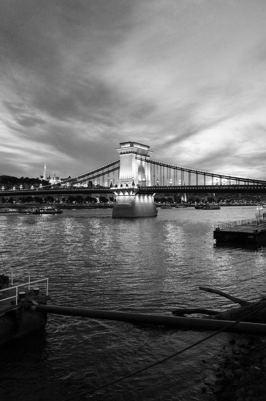 The Chain Bridge lit up at dusk over the Danube, Budapest