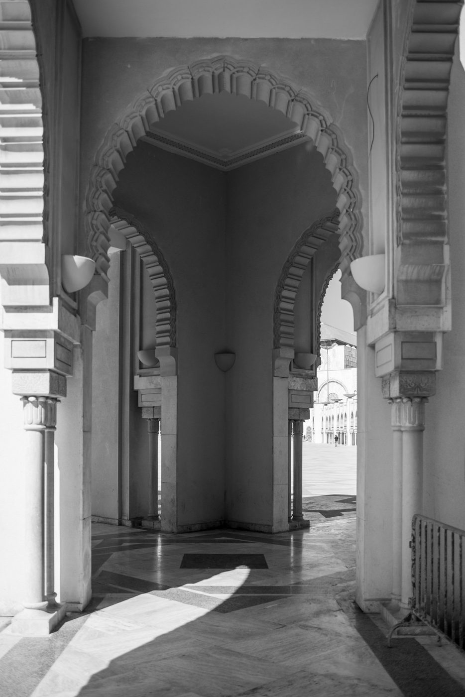 Arch framing the minaret glimpsed in the distance, Casablanca