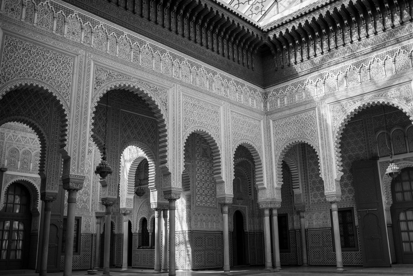 Corner of a state room crowned with a star-shaped skylight, Casablanca