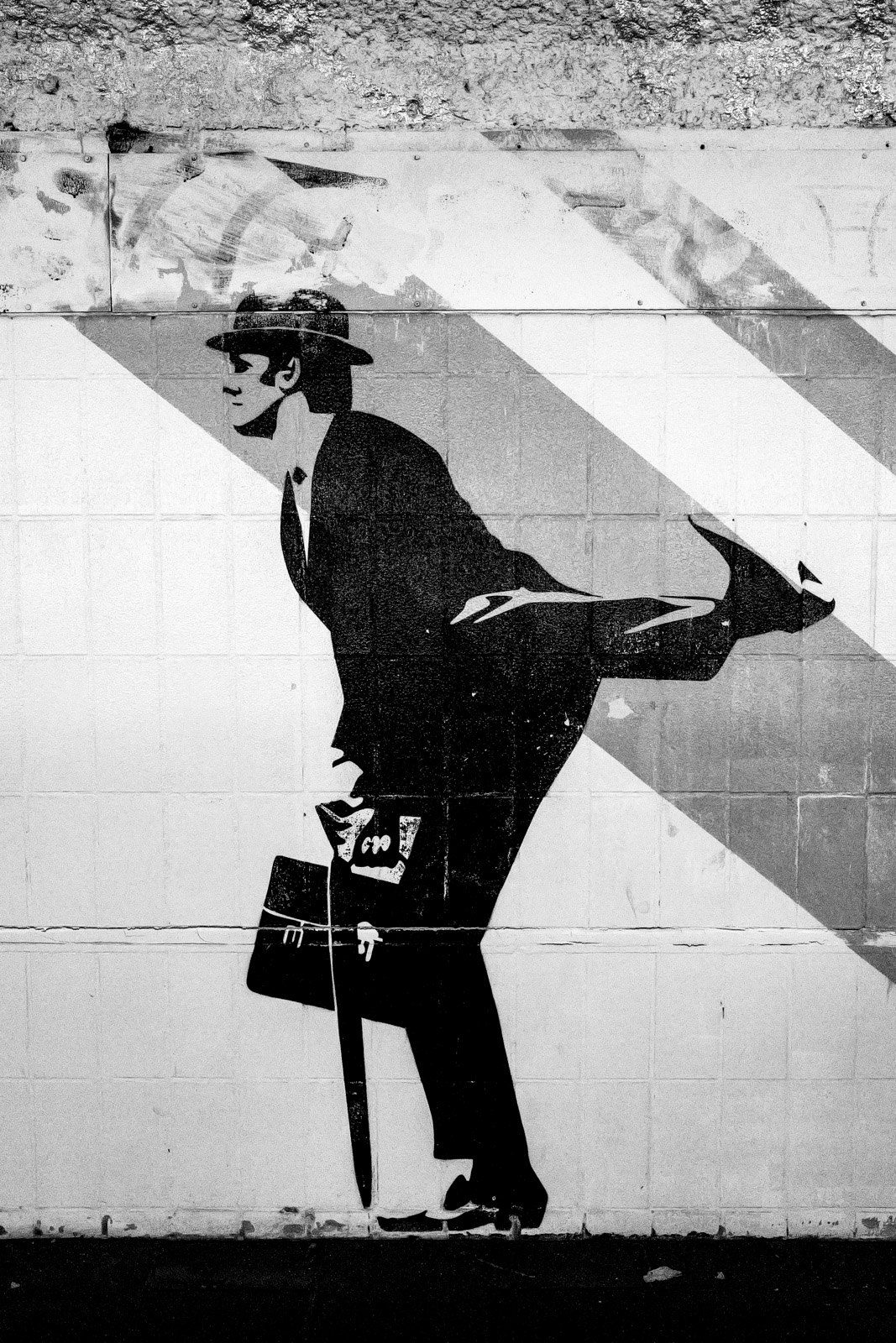 Fresque representant un homme executant une demarche loufoque, Eindhoven