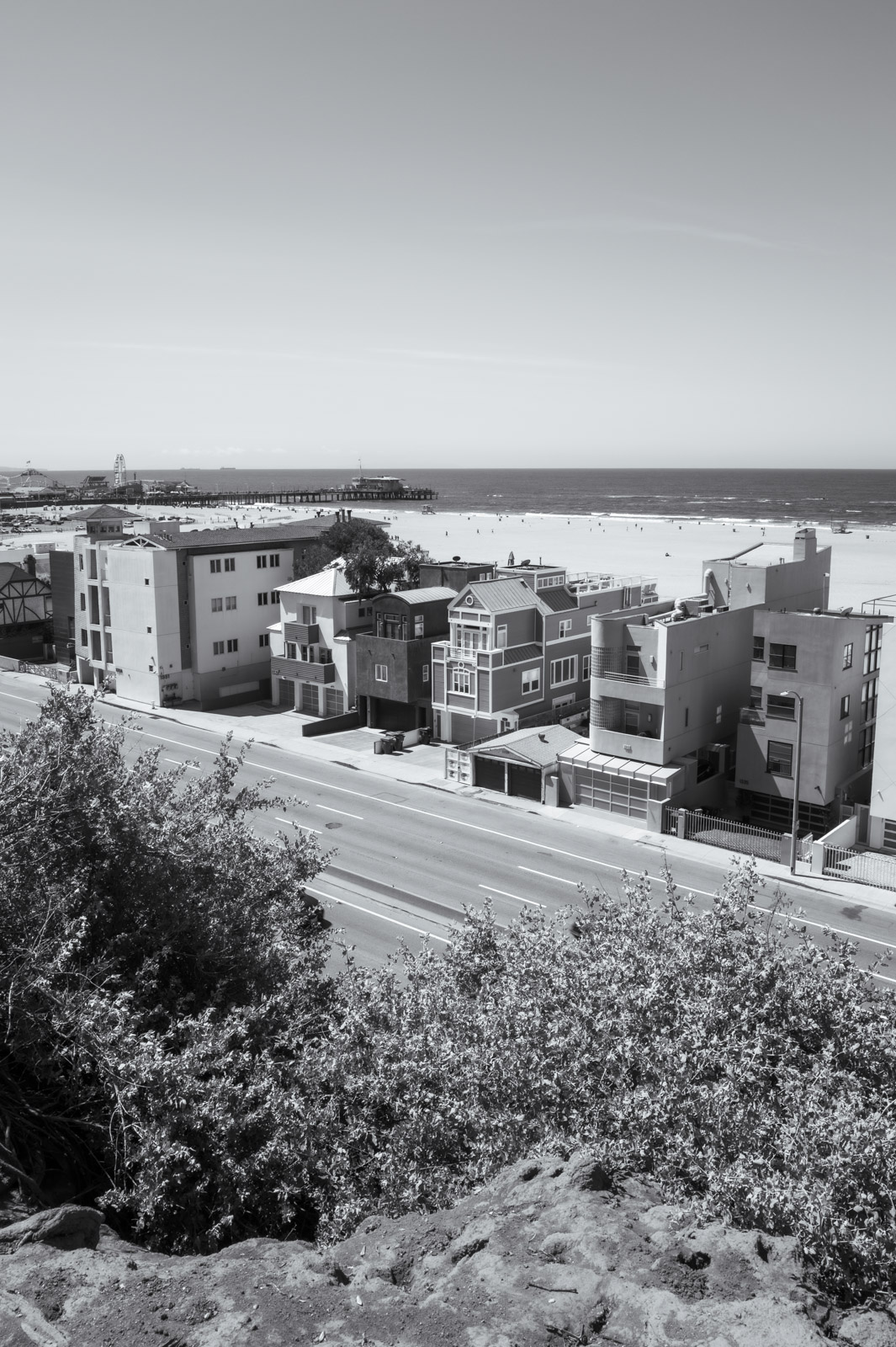 Elevated view of the coastal road and its buildings, Los Angeles