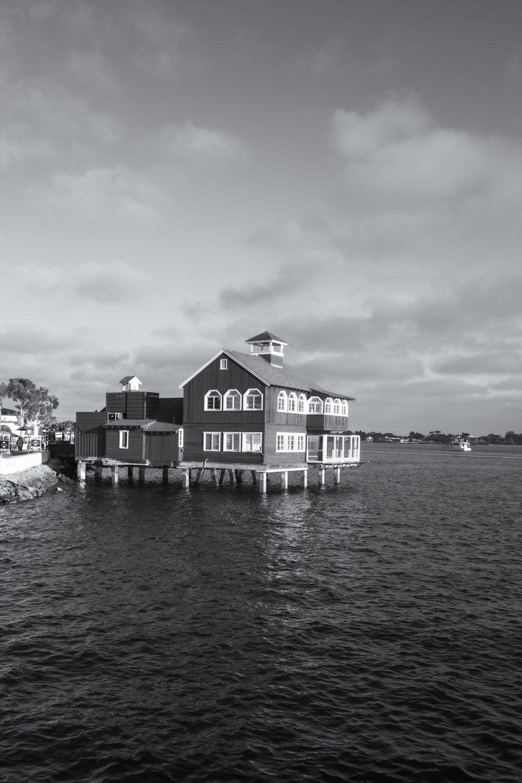 Waterside house in the marina, Los Angeles