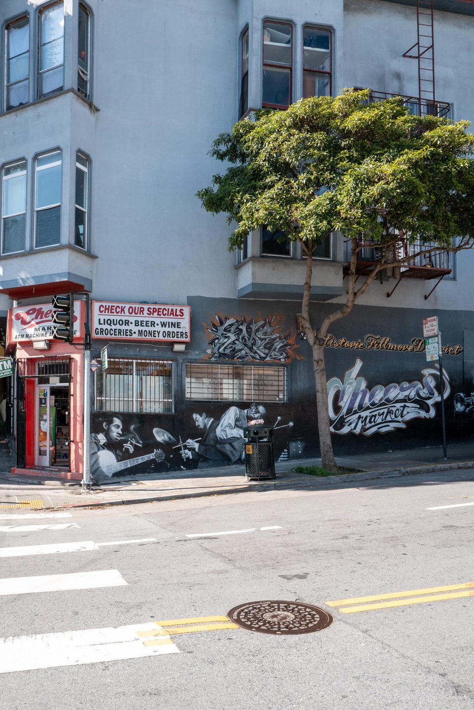 Mural of jazz musicians on the façade of Cheers Market, historic Fillmore district, San Francisco