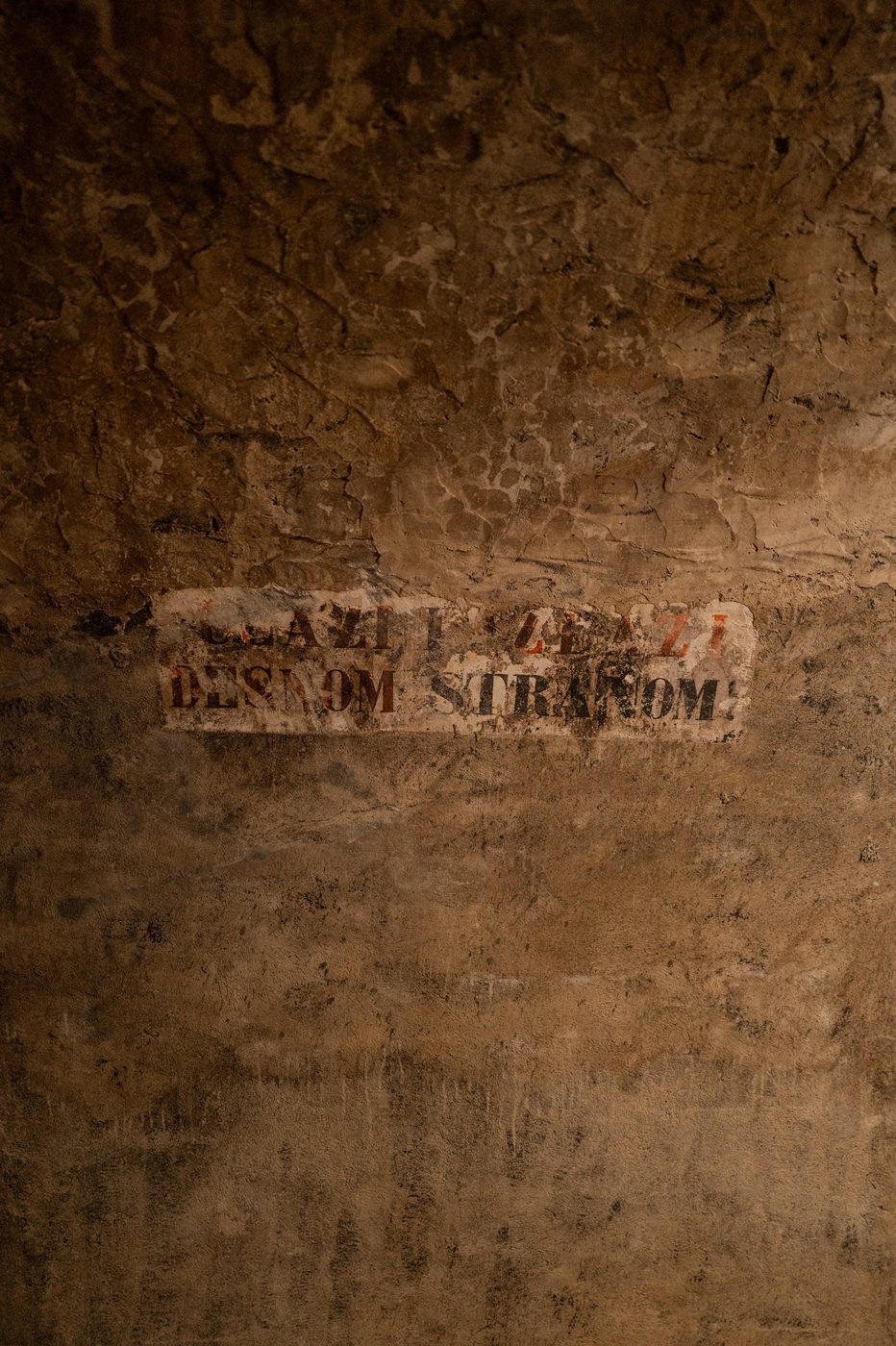 Old faded wall inscription indicating the direction of traffic, Zagreb